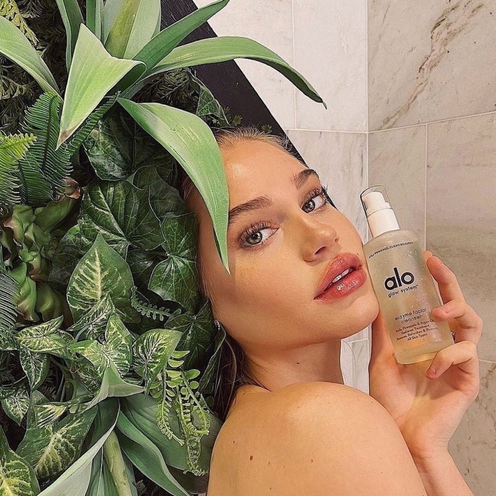 ALO Yoga System Enzyme Facial Cleanser